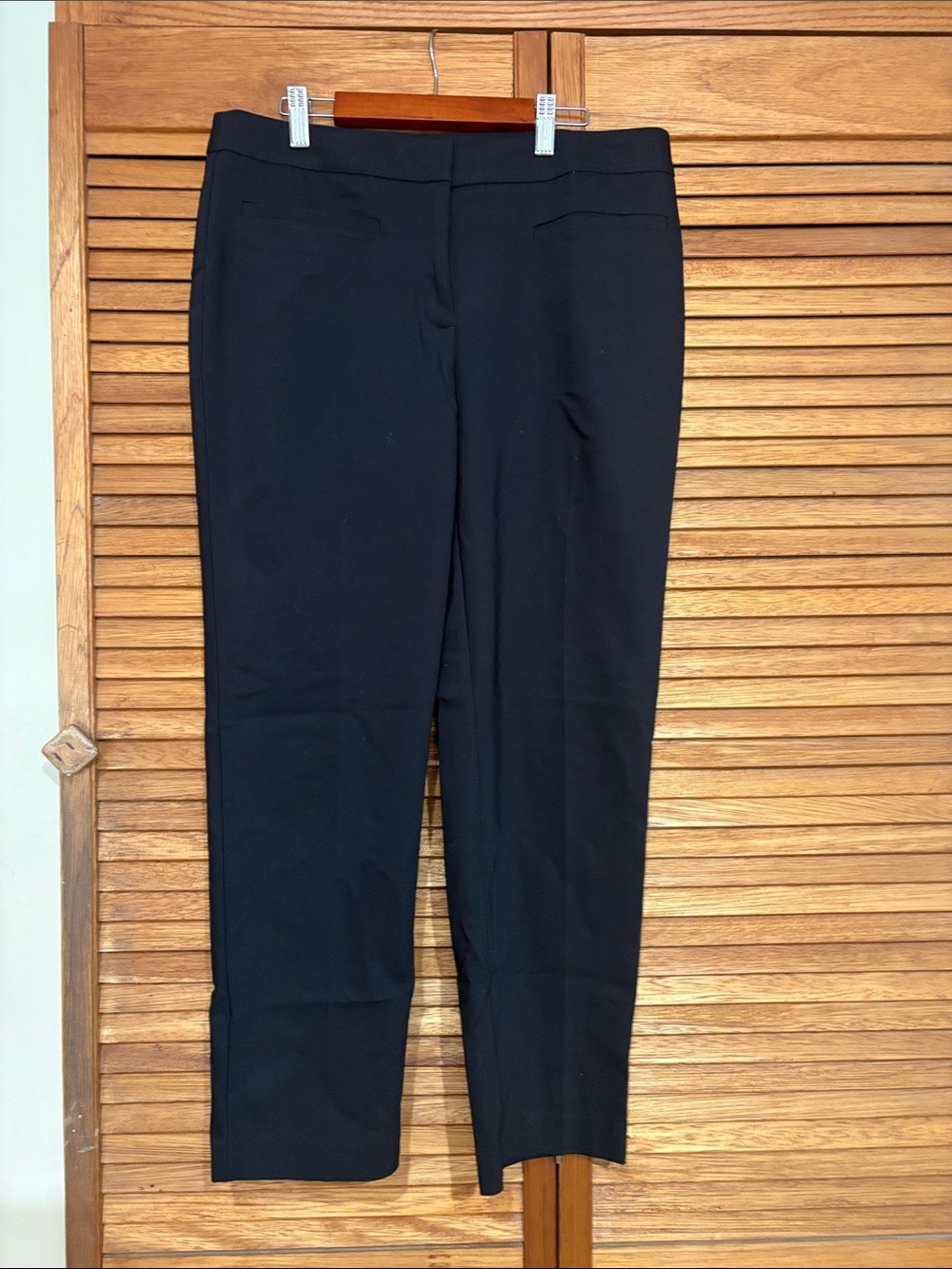 Women's Black Ankle Crop Slim Trousers
